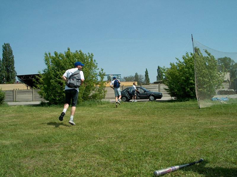 BoNeC softballov liga junior a juniorek 2002, sobota 4.5.2002, Brno. Zpas s TJ Olympia Blansko.