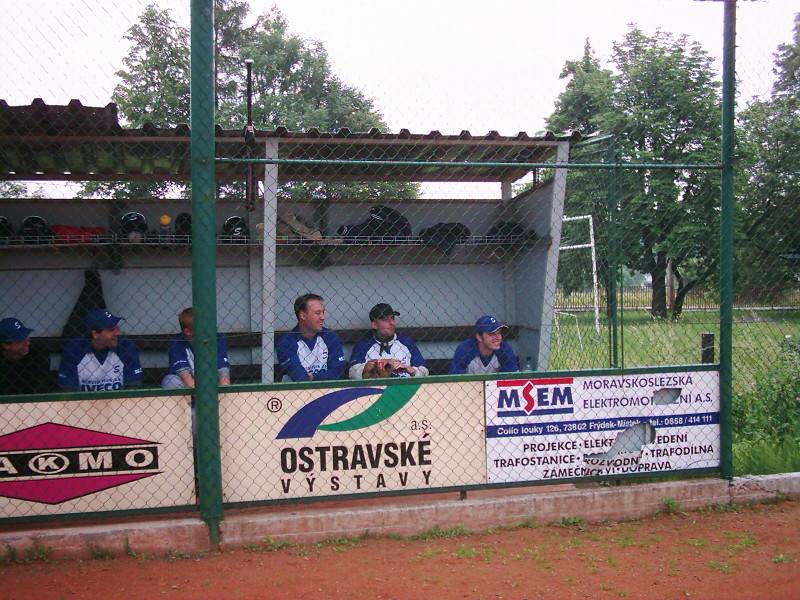 1. Moravsk softballov liga mu, nedle 1.6.2003, Ostrava. Zpasy s SK Slvie OU Ostrava a Taypan Luhaovice.