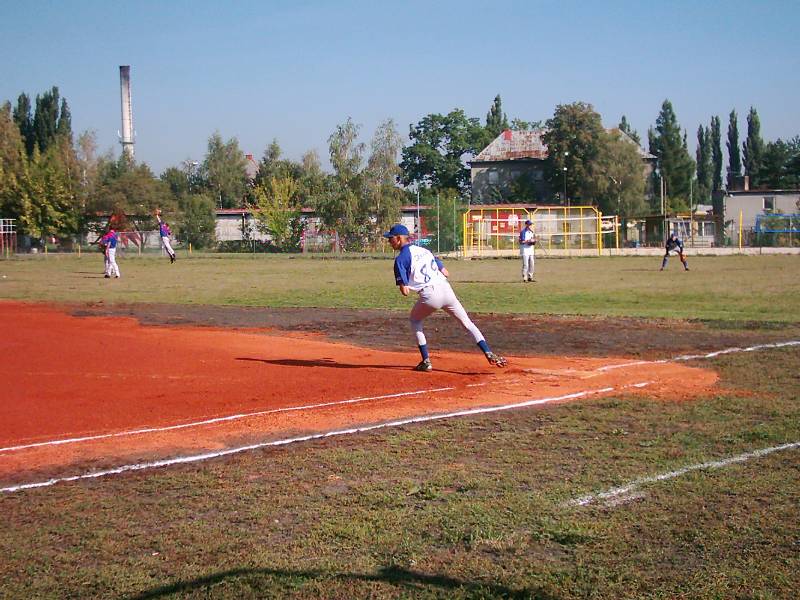 1. Moravsk softballov liga mu, sobota 6.9.2003, Opava. Zpas s TJ HIT Opava.