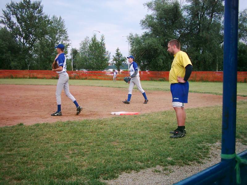 1. Moravsk softballov liga mu, nedle 15.6.2003, Brno. Zpasy s SK Slvie OU Ostrava a TDH Snails Kunovice 