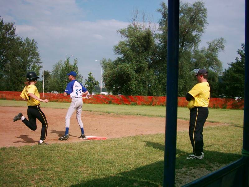 1. Moravsk softballov liga mu, nedle 15.6.2003, Brno. Zpasy s SK Slvie OU Ostrava a TDH Snails Kunovice 