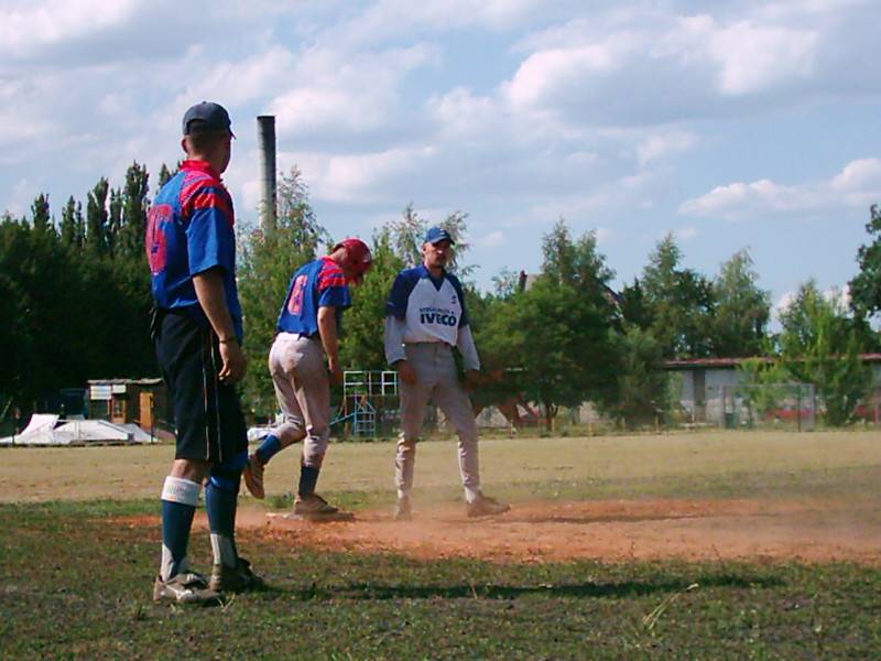 1. Moravsk softballov liga mu, 1. Moravsk softballov liga mu, sobota 28.6.2003, Opava. Zpasy s Taypan Luhaovice a TJ HIT Opava.