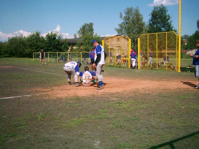 1. Moravsk softballov liga mu, 1. Moravsk softballov liga mu, sobota 28.6.2003, Opava. Zpasy s Taypan Luhaovice a TJ HIT Opava.