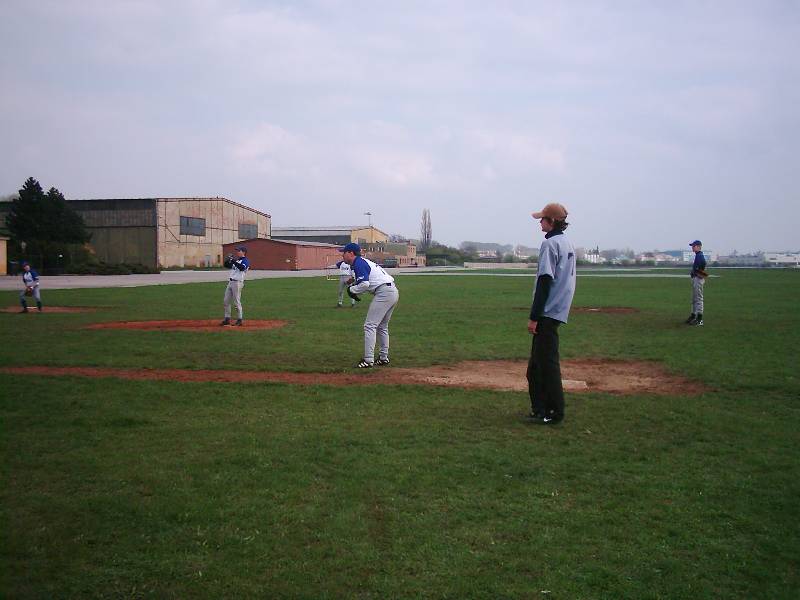 Petrov 2004 - softballov turnaj pro smen drustva od 19 let ve.