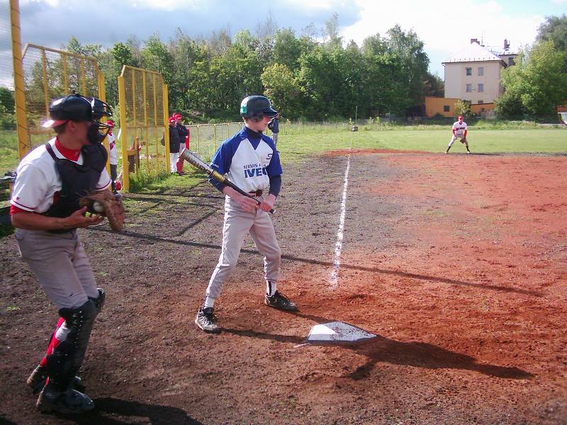 Tak jsme si vyzkoueli jak se hraje baseball.