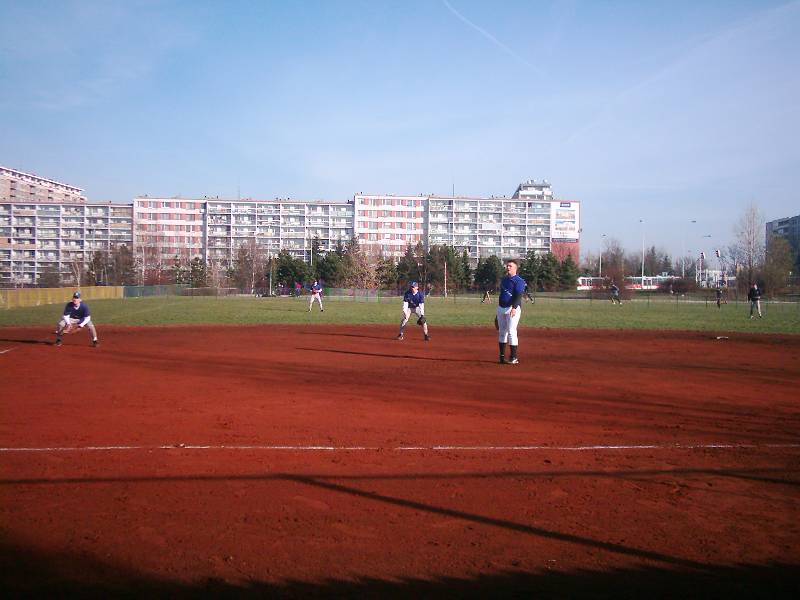 Softballov turnaj junior podan SK Meteor Praha, 2.4. - 3.4.2005, Praha-Meteor.