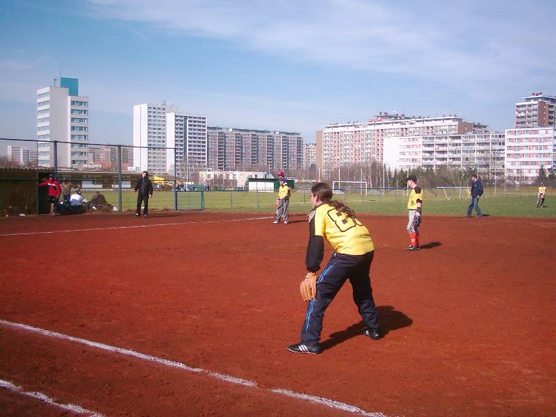 Softballov turnaj junior podan SK Meteor Praha, 2.4. - 3.4.2005, Praha-Meteor.