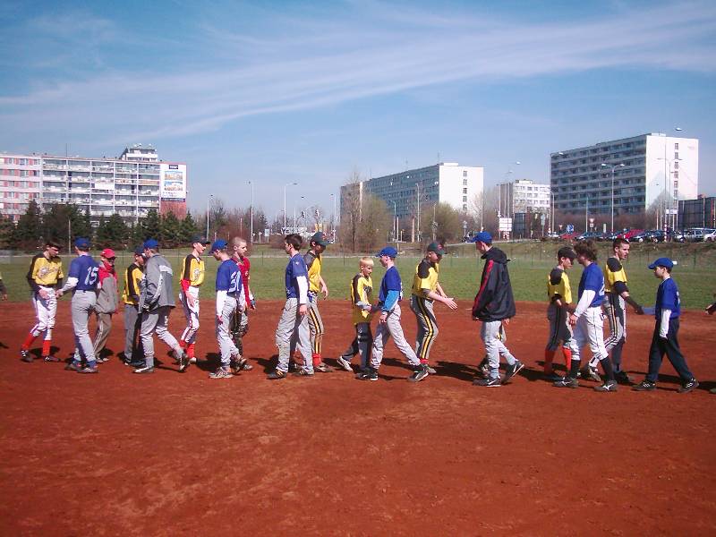 Softballov turnaj junior podan SK Meteor Praha, 2.4. - 3.4.2005, Praha-Meteor.