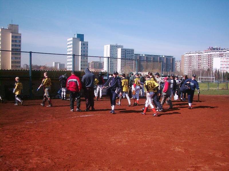 Softballov turnaj junior podan SK Meteor Praha, 2.4. - 3.4.2005, Praha-Meteor.