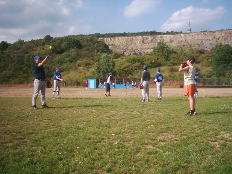 Softballov soustedn v Brn na Hdech v roce 2008.